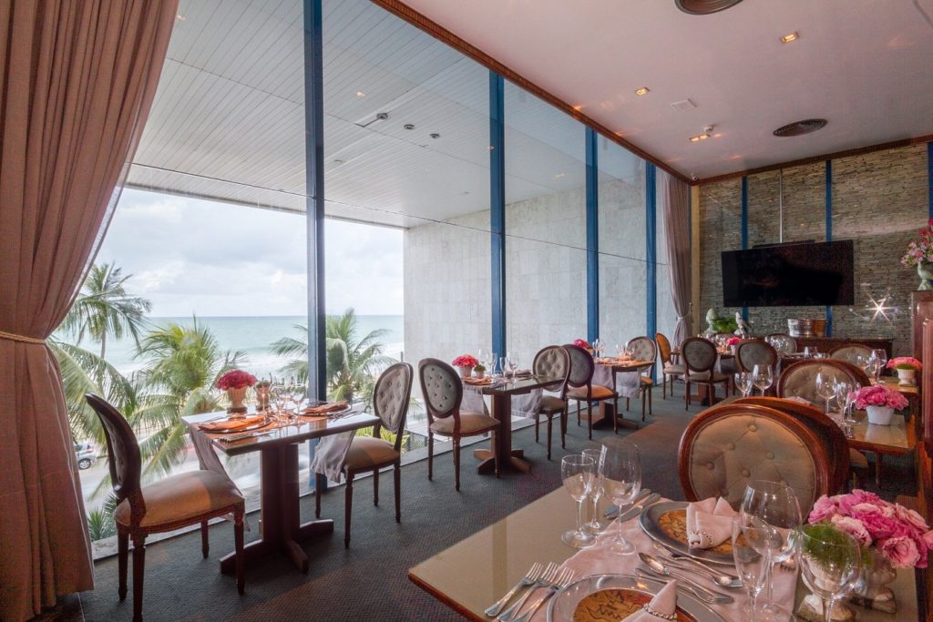 Restaurante Mirage, Atlante Plaza