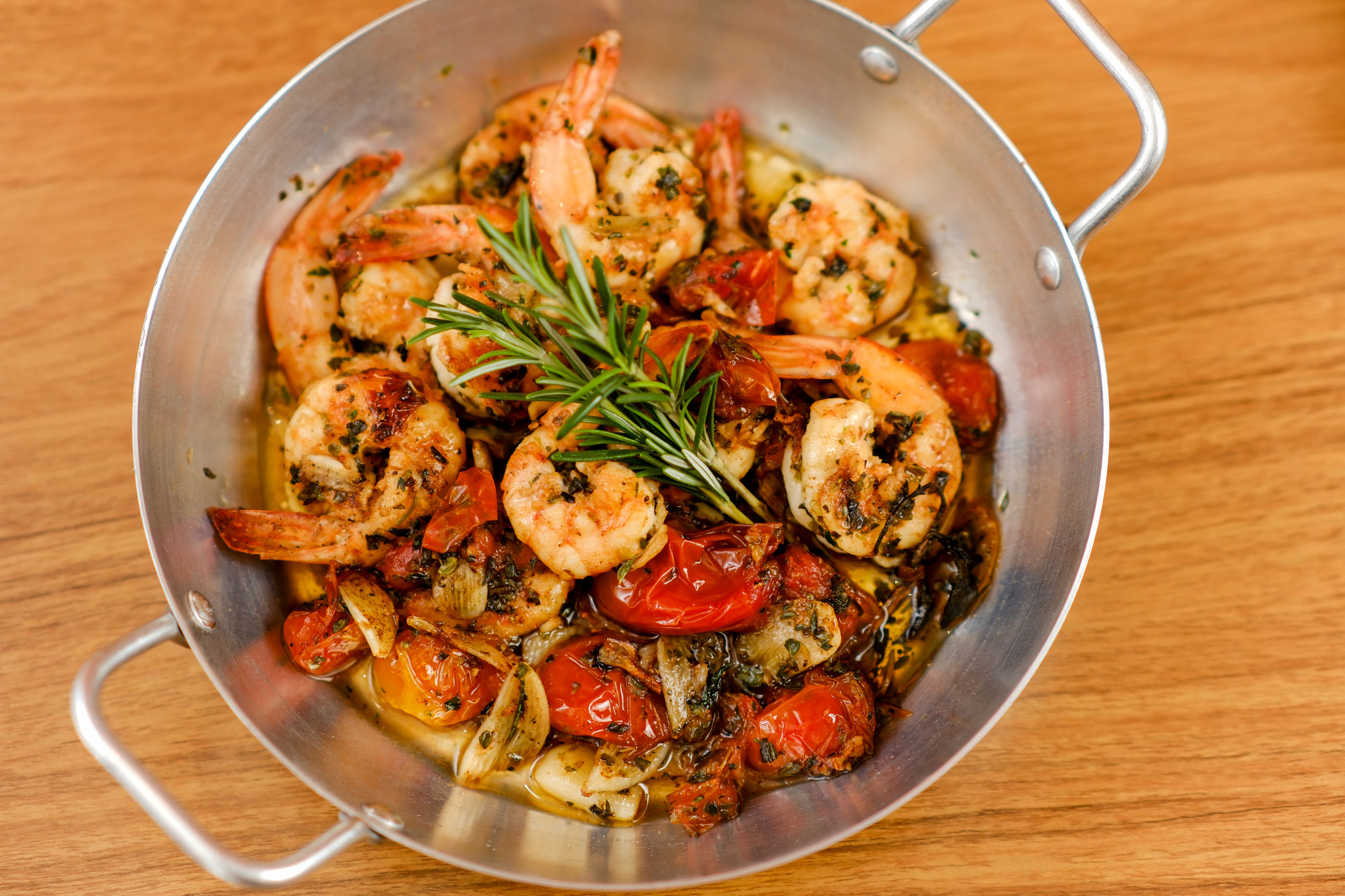 Panelinha de camarão provençal