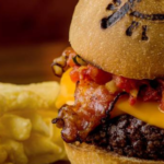 Hambúrgueres de parrilla: a elegância do fogo no Pobre Juan