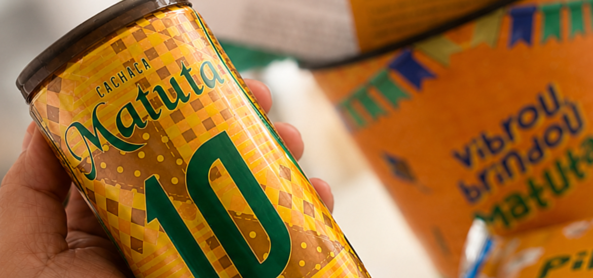 Cachaça Matuta aposta em edição especial que une São João e Copa do Mundo